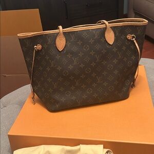Louis Vuitton Neverfull MM Monogram Tote